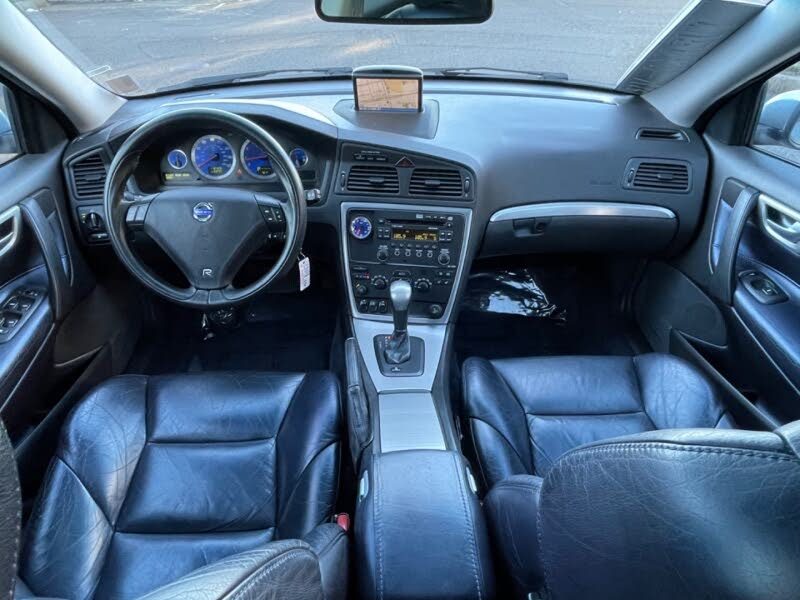 2006_volvo_v70_r-pic-6393718637867151923-1024x768-1.jpeg