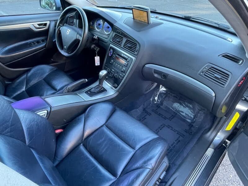 2006_volvo_v70_r-pic-6540877486994856501-1024x768-1.jpeg