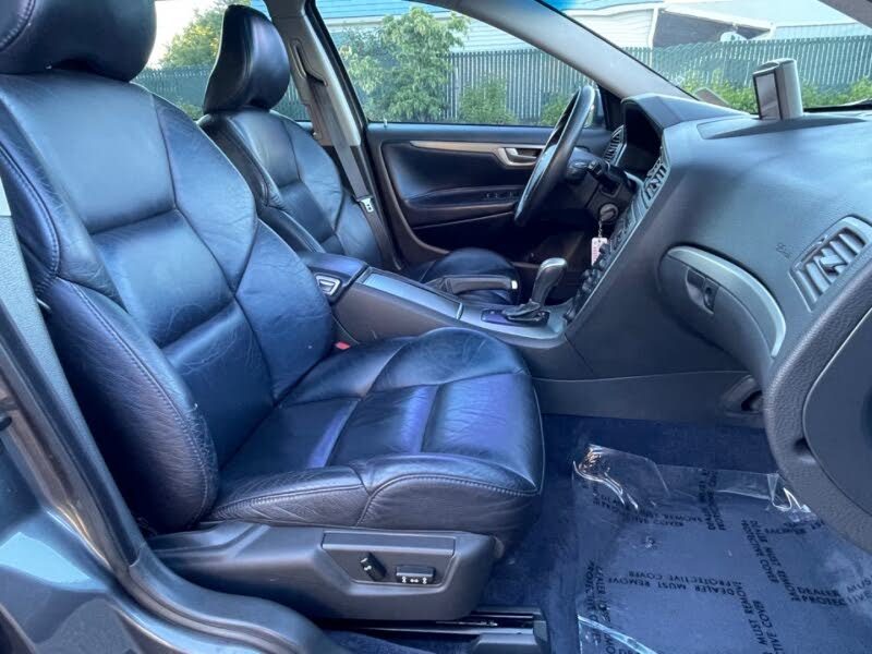 2006_volvo_v70_r-pic-751895711875473007-1024x768-1.jpeg